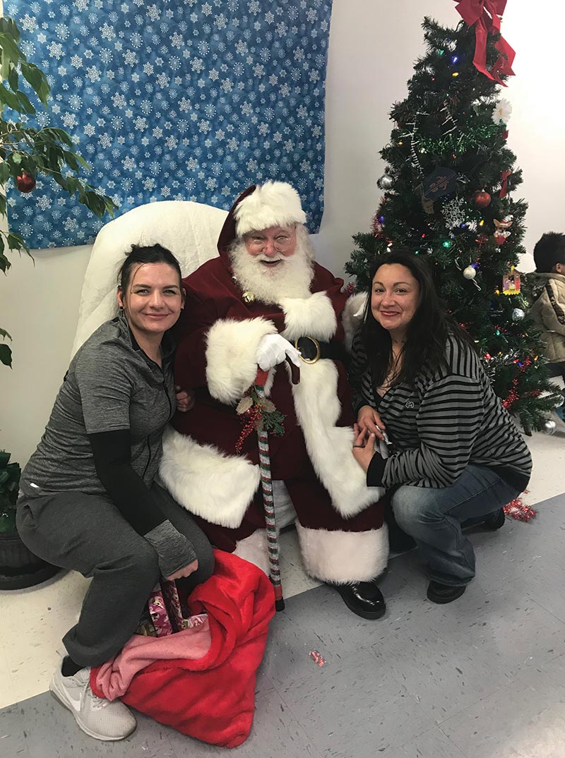 Arapahoe County Residential Center celebrates holidays with community service